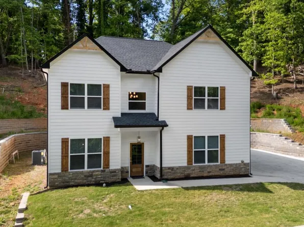 830 Dixon Dr, Gainesville, GA 30501