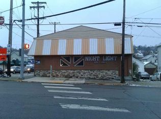 1530 4th Ave, Coraopolis, PA 15108