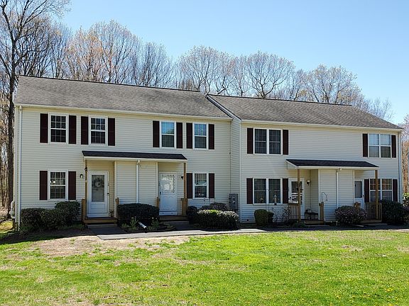 4th image of 745 Merrow Road #136