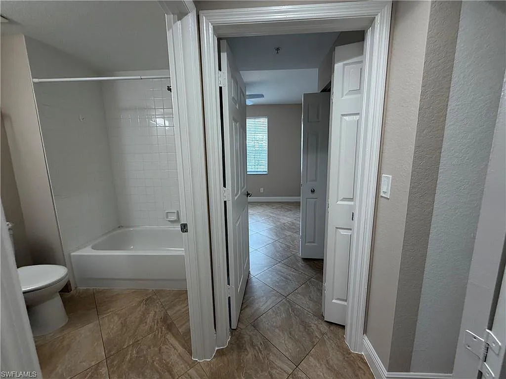2 bed, 2.0 bath, 913 sqft, $1,750 — Photo 4