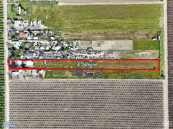 2nd image of 35697 W Gettysburg Ave