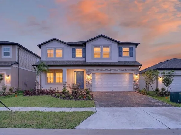 3168 Fall Harvest Dr, Zephyrhills, FL 33540