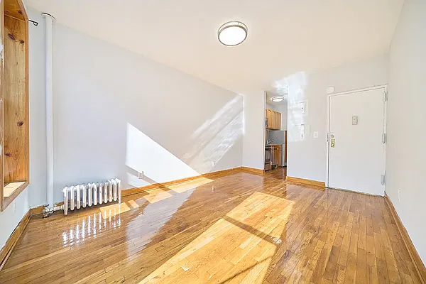 Rented by Living New York | media 11