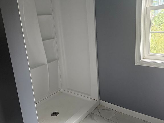 3rd image of 42 Shepard St