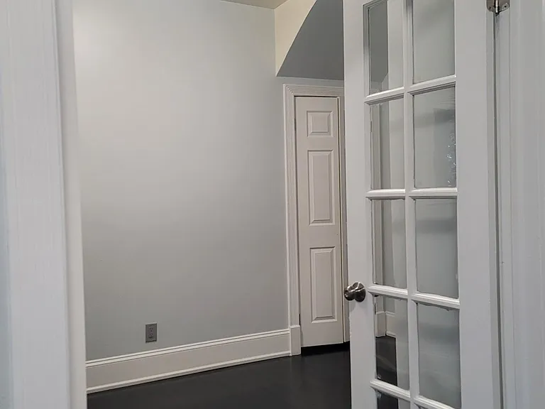 230 Parkdale Ave #LOWER — Photo 8