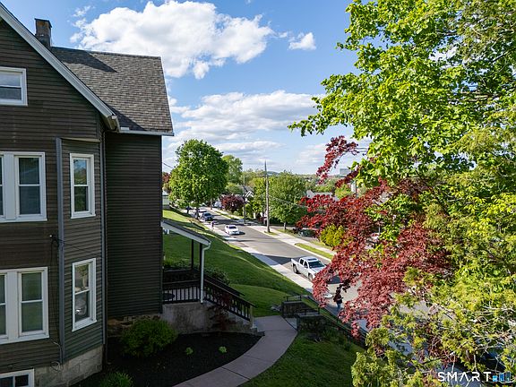 4th image of 34 Grand Street