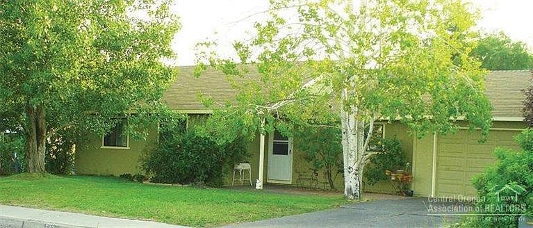 1st image of 543 SW 23rd St