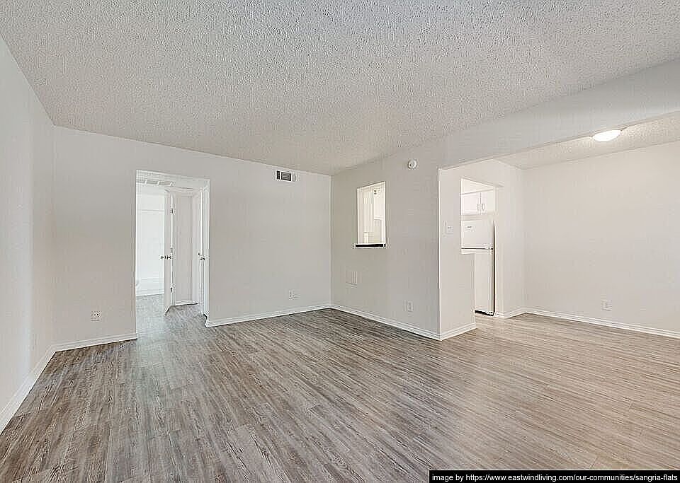 2nd image of 5118 Live Oak St