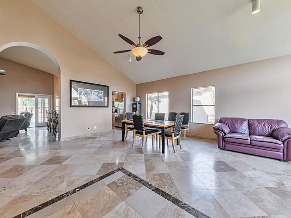 4th image of 1148 N Ambrosia