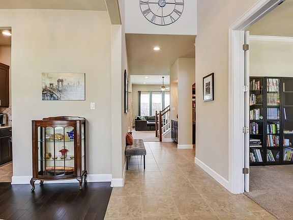 5th image of 2747 Belicia Ln