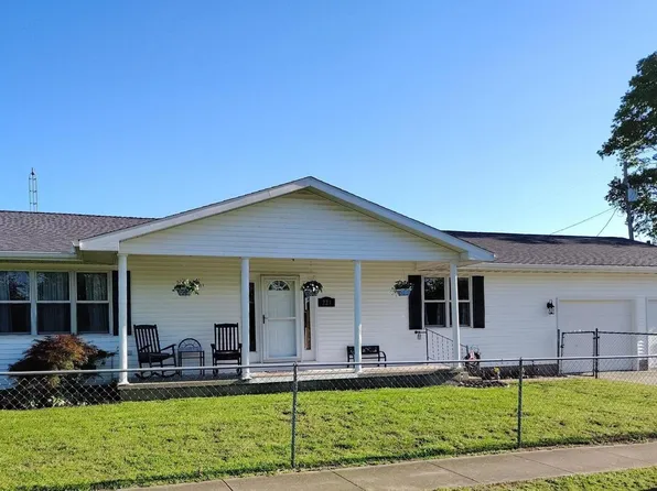 223 N King St, Hurst, IL 62949