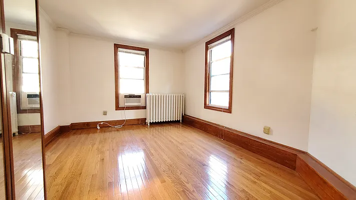 Rented by Weichert Manhattan Midtown | media 13