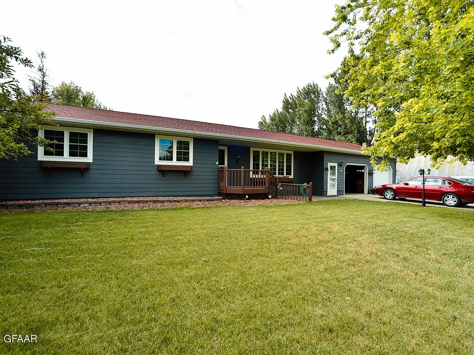 235 N Cavalier St, Pembina, ND 58271 Zillow