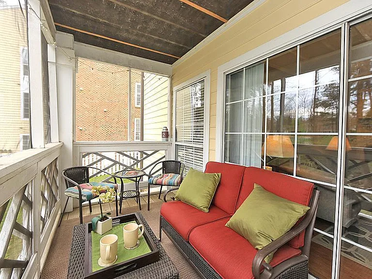 1010 Kingswood Dr #J — Photo 12
