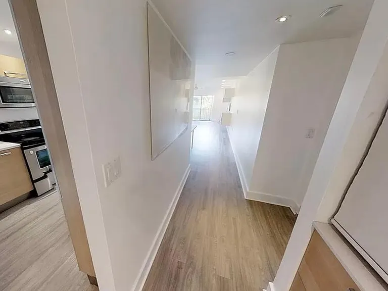 860 Euclid Ave #208 — Photo 7