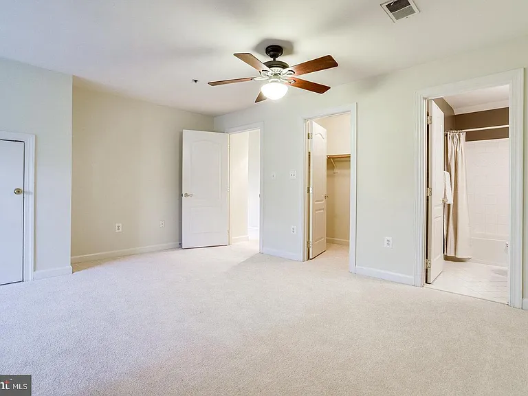1601 Colonial Hills Dr — Photo 21