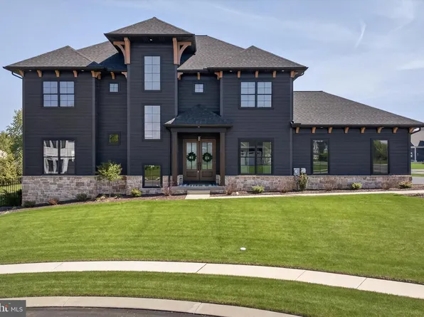 5848 Wild Lilac Dr, East Petersburg, PA 17520