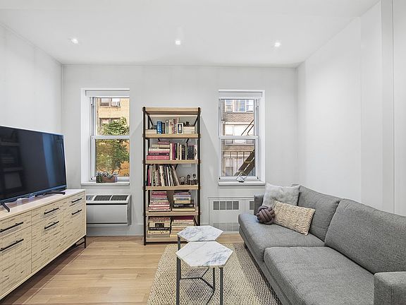 3rd image of 435 E 85th St APT 4D