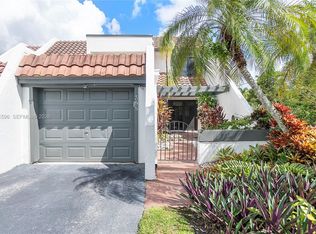 398 Fern Dr #10-6, Fort Lauderdale, FL 33326