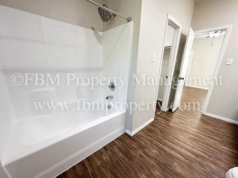 818 Rose St #A — Photo 12