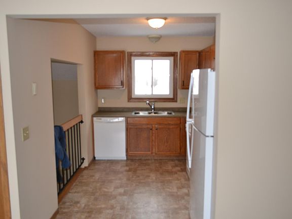 5th image of 8708 Glasgow Ln
