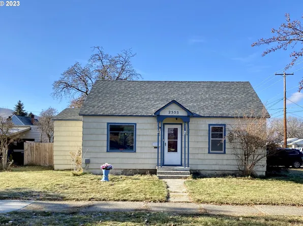 2555 7th St, Baker City, OR 97814