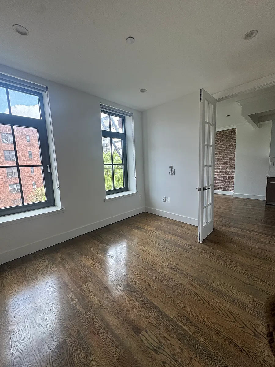 Building Photo - 116 E 116th St #4A