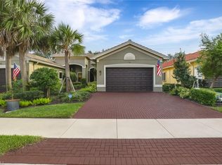 13435 Silktail Dr, Naples, FL 34109