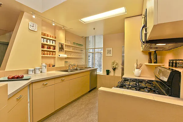 Sold by Corcoran | media 24