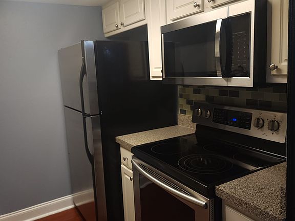 2nd image of 4611 W North B St APT 121