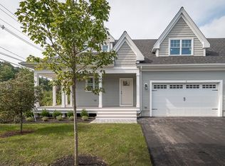 2 Dow Brook Cir #33, Ipswich, MA 01938