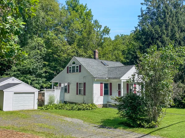 82 Tucker Hill Road, Middlebury, CT 06762