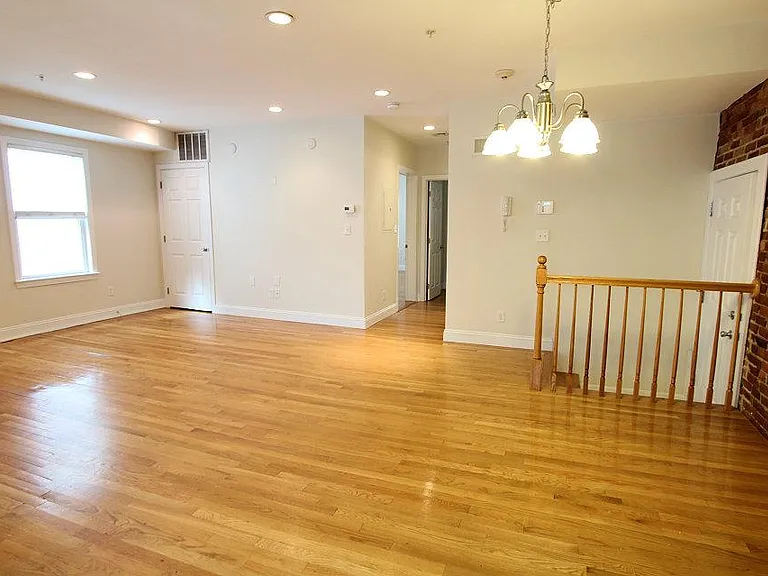 12 Homer St #2 — Photo 7