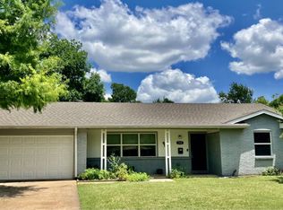 514 NE 4th St, Grand Prairie, TX 75050