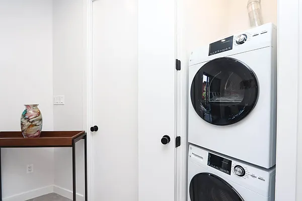 Rented by Blue Egg Realty Corp | media 33