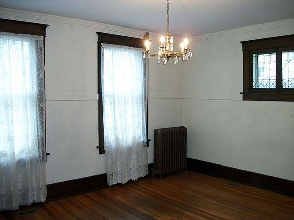 4th image of 317 N 7th St