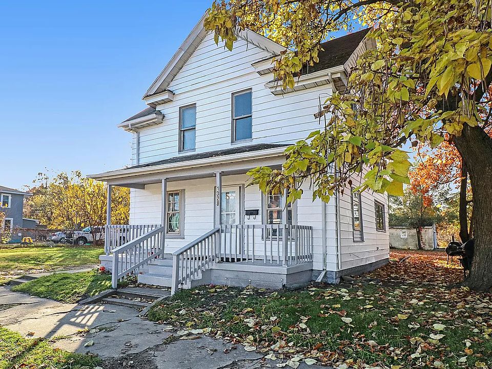 1st image of 1328 Linden Ave
