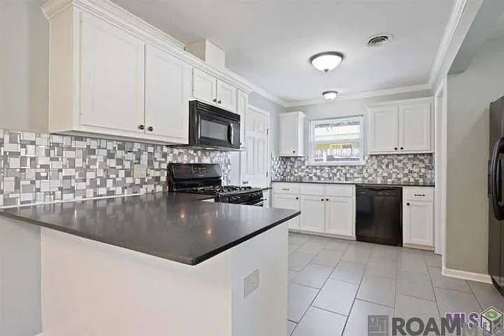 11034 Old Hammond Hwy — Photo 1