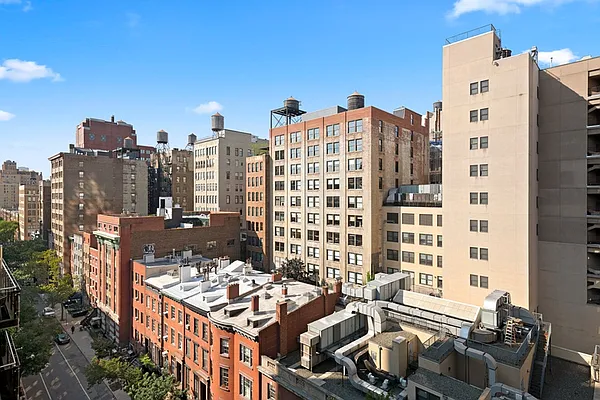 Sold by Compass | media 3