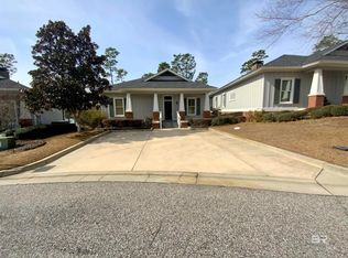 32529 Lakeview Cir, Loxley, AL 36551