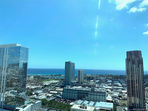 4th image of 801 King St APT 3404