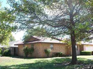 2613 Robin Rdg, Enid, OK 73703