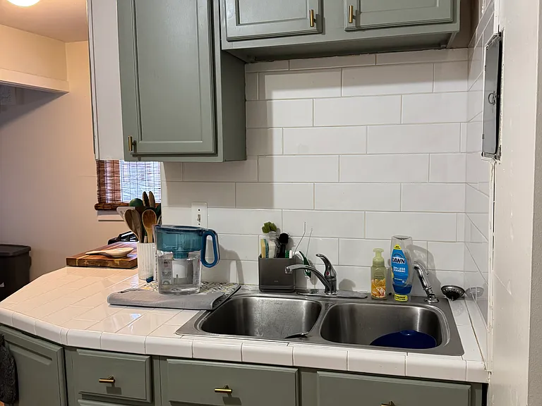 160 Washington St #2 — Photo 22