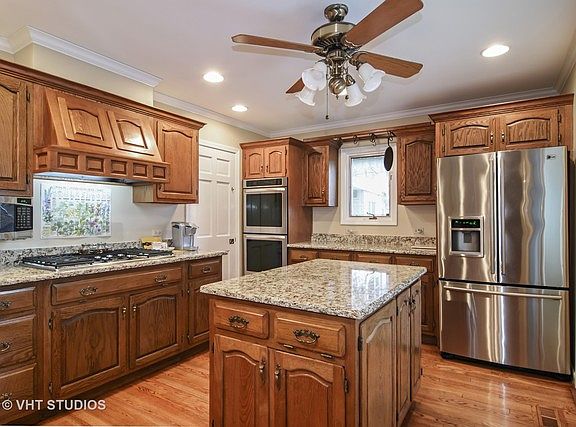 4th image of 319 W Haven Dr