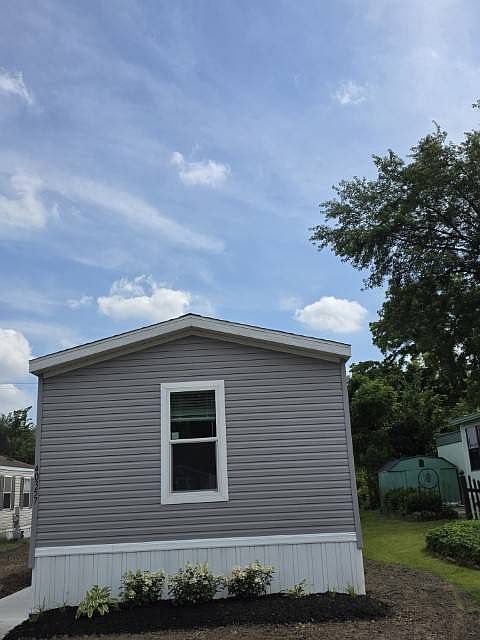1st image of 40357 Washington #4
