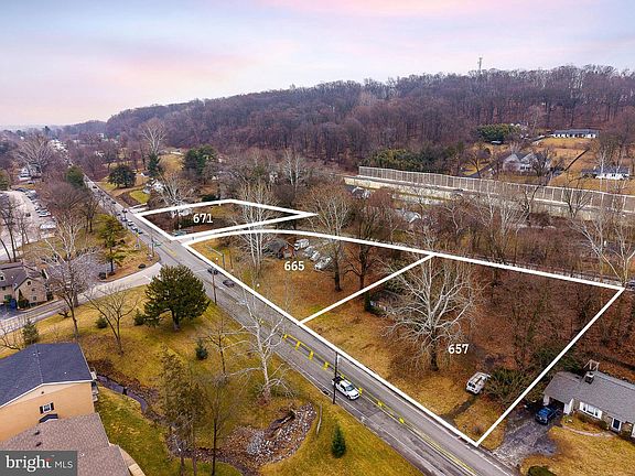 3rd image of 657 S Gulph Rd