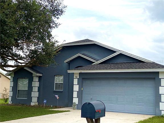 4th image of 700 Berkley Pointe Dr