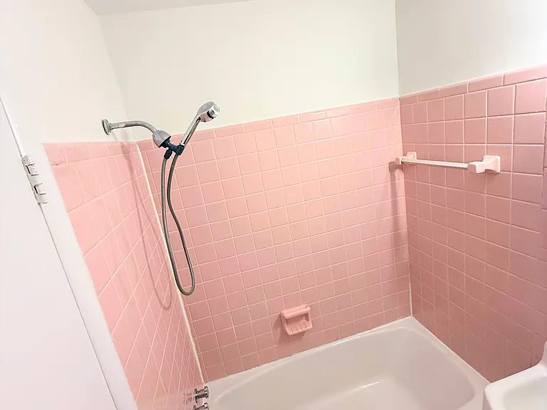 1012 Burke St #1012 — Photo 7