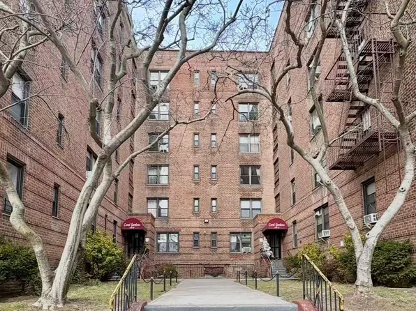 144-07 Sanford Avenue image 1 of 1