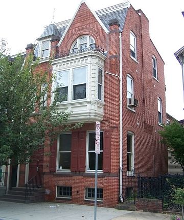 1st image of 304 E Market St
